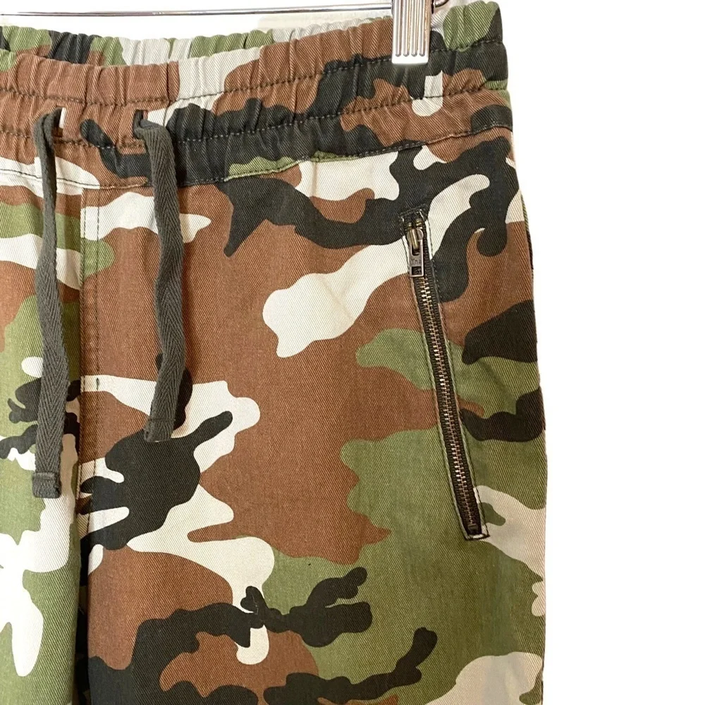 Aritiza TNA Alix Pant- High Waisted Elastic Cuff Camo Joggers - Picture 5 of 13